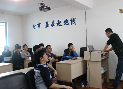 福州网络推广技能培训 手把手教学，一对一服务，实现就业无忧